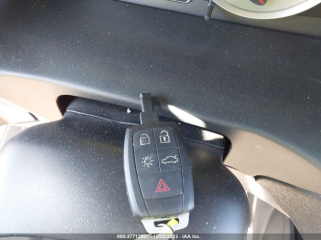 2013 VOLVO C70 YV1672MC1DJ139893 Photo 10