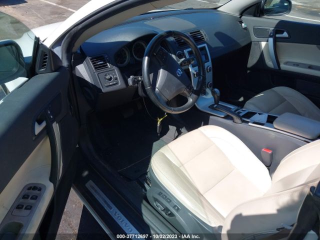2013 VOLVO C70 YV1672MC1DJ139893 Photo 4
