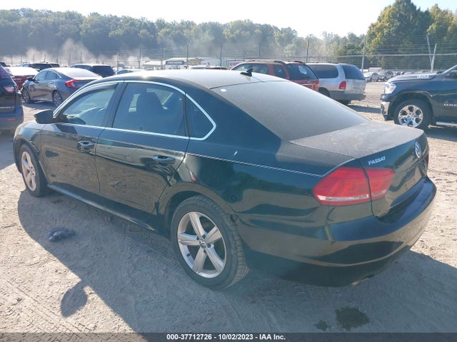 2012 VOLKSWAGEN PASSAT SE VIN: 1VWBP7A39CC075270