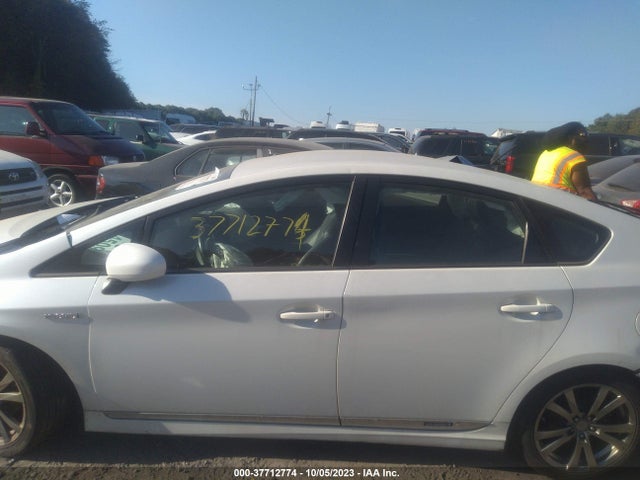 Toyota Prius Four/five/three/one/two 2014 JTDKN3DU1E1779905 Image 14