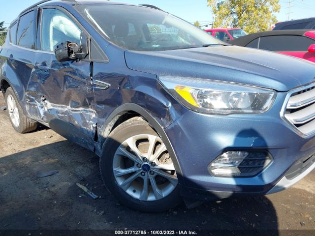 1FMCU0GD1JUA09144 Ford ESCAPE SE