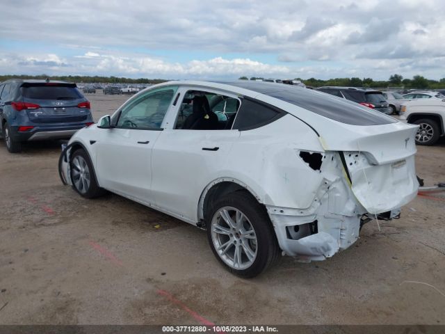 7SAYGDEE2NF440565 Tesla Model Y Long Range