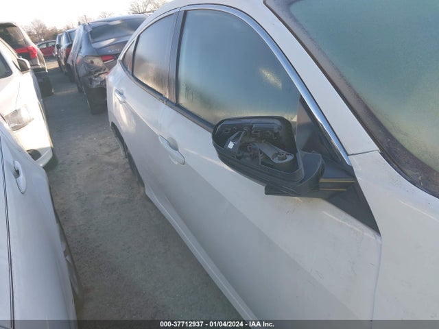 Honda Civic Lx 2018 2HGFC2F50JH566514 Image 11