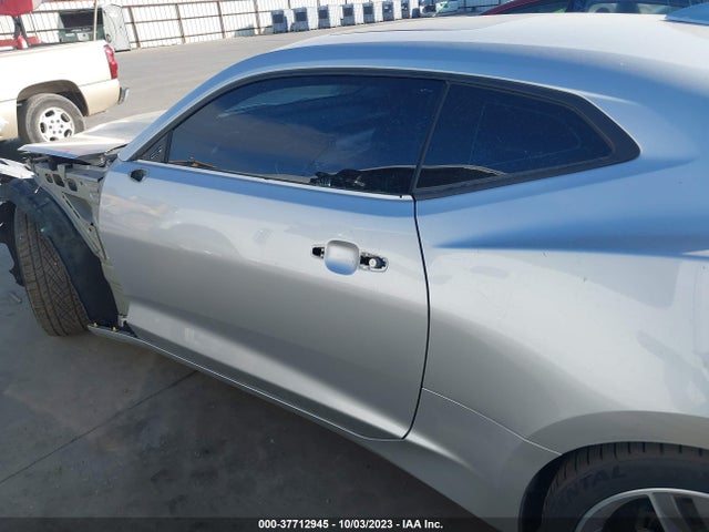 Chevrolet Camaro 1lt 2018 1G1FB1RS2J0137918 Image 15