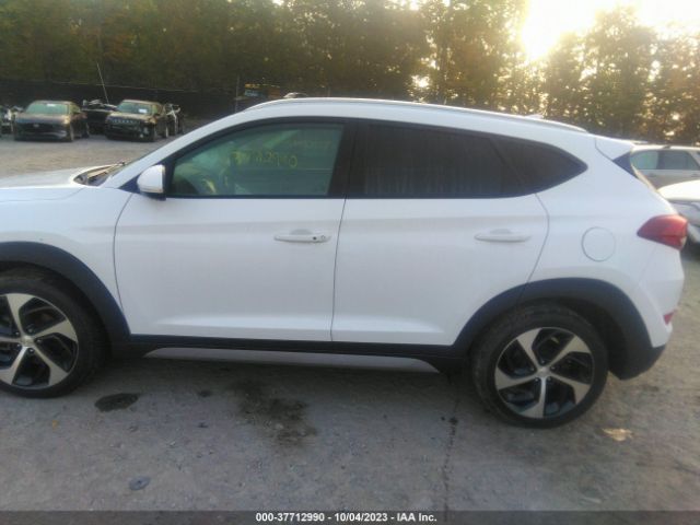 KM8J3CAL5JU777186 Hyundai Tucson Sport