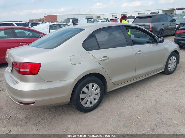 3VW2K7AJ9FM273668 Volkswagen Jetta Sedan 2.0l S