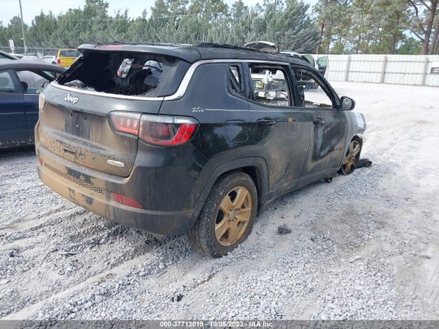 3C4NJCBB4NT109624 Jeep Compass Latitude