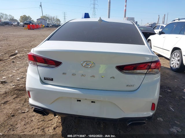 2018 HYUNDAI SONATA SPORT 2.0T VIN: 5NPE34AB1JH679530