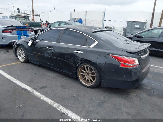 Nissan Altima 2.5 S 2015 1N4AL3AP6FC137613 Image 3