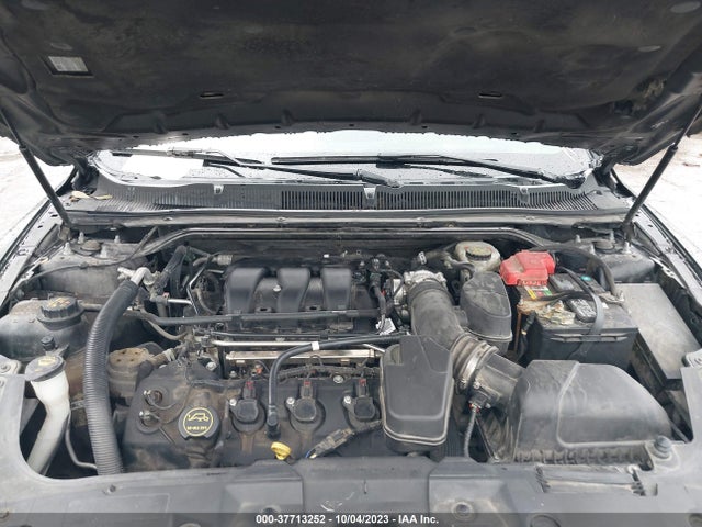 Ford Taurus Limited 2015 1FAHP2F8XFG125603 Image 10