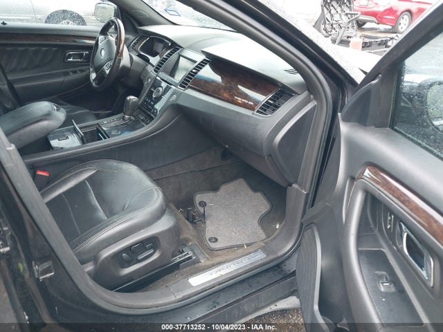 Ford Taurus Limited 2015 1FAHP2F8XFG125603 Image 5