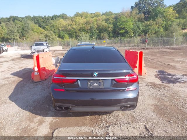 WBA7B0C58GG526763 BMW 7 Series