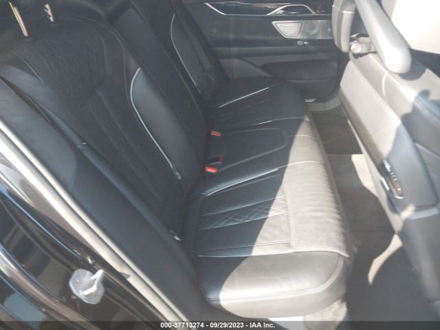 WBA7B0C58GG526763 BMW 7 Series
