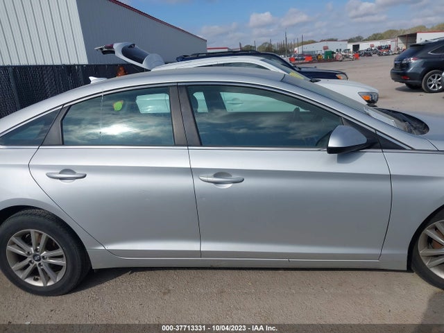 2015 HYUNDAI SONATA SE VIN: 5NPE24AF0FH239456