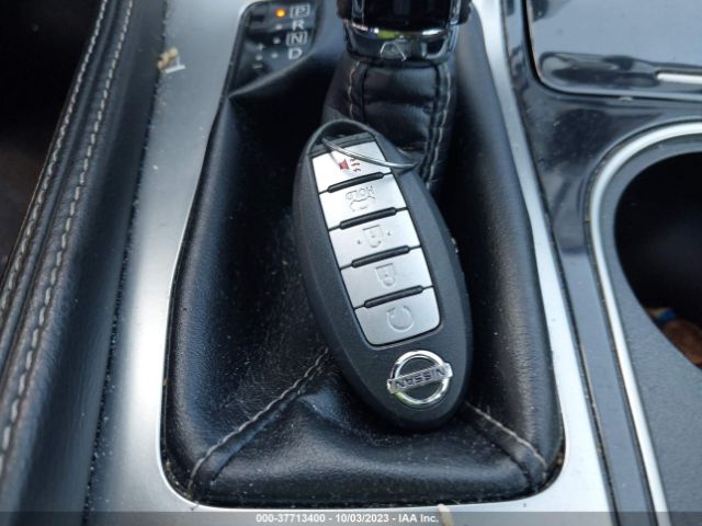 1N4AA6AP9HC387521 Nissan Maxima Platinum