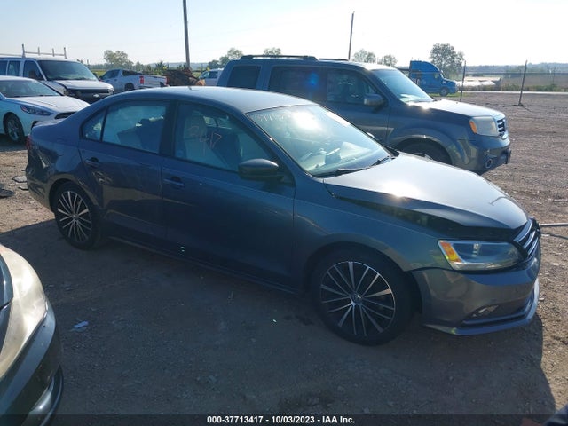 3VWD17AJ1GM300715 Volkswagen Jetta Sedan 1.8t Sport