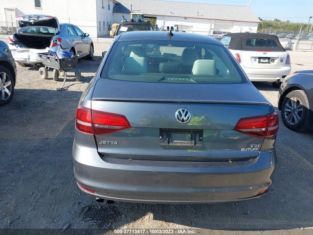3VWD17AJ1GM300715 Volkswagen Jetta Sedan 1.8t Sport