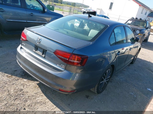 3VWD17AJ1GM300715 Volkswagen Jetta Sedan 1.8t Sport