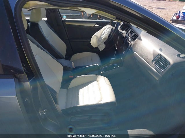 3VWD17AJ1GM300715 Volkswagen Jetta Sedan 1.8t Sport