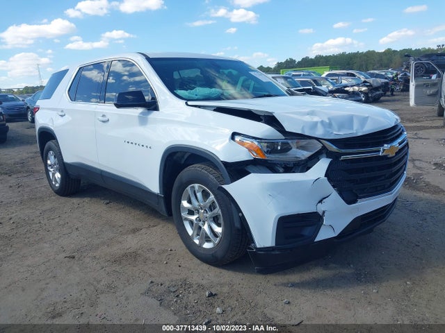 Chevrolet Traverse Ls 2018 1GNERFKW1JJ222274 Image 1