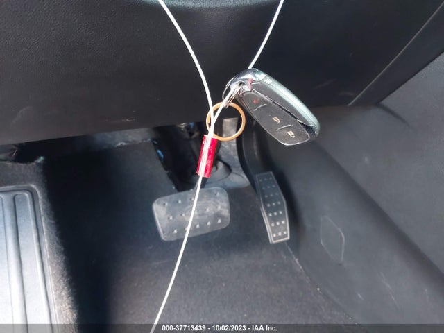 Chevrolet Traverse Ls 2018 1GNERFKW1JJ222274 Image 11