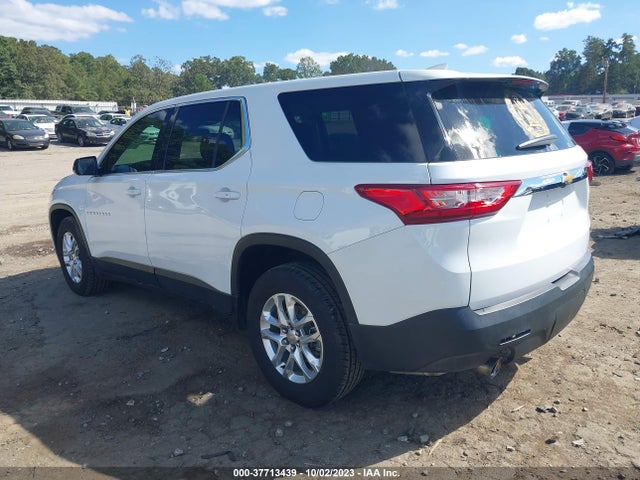 Chevrolet Traverse Ls 2018 1GNERFKW1JJ222274 Image 3
