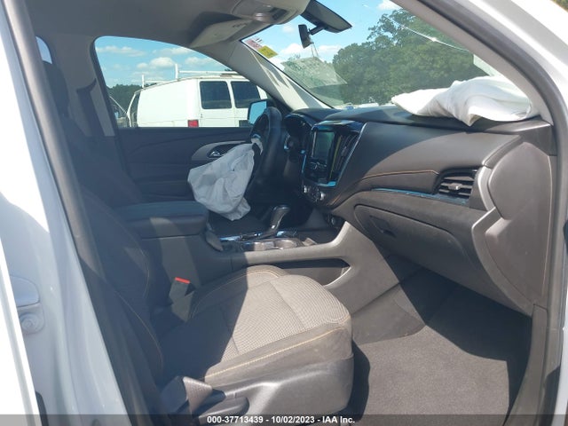 Chevrolet Traverse Ls 2018 1GNERFKW1JJ222274 Image 5
