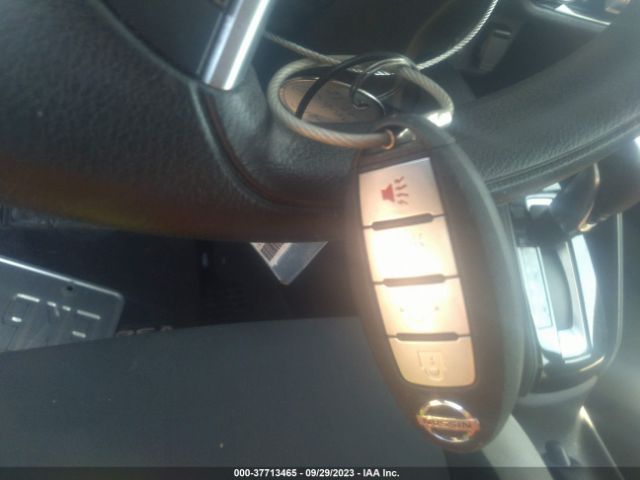 3N1CN8EV3ML861721 Nissan VERSA SV