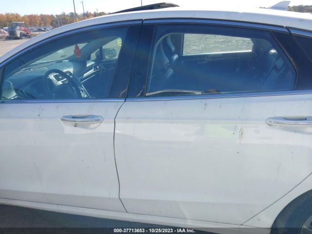 3FA6P0CD8KR139743 Ford FUSION SEL