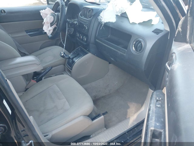 1C4NJPBA9ED754113 Jeep Patriot Altitude