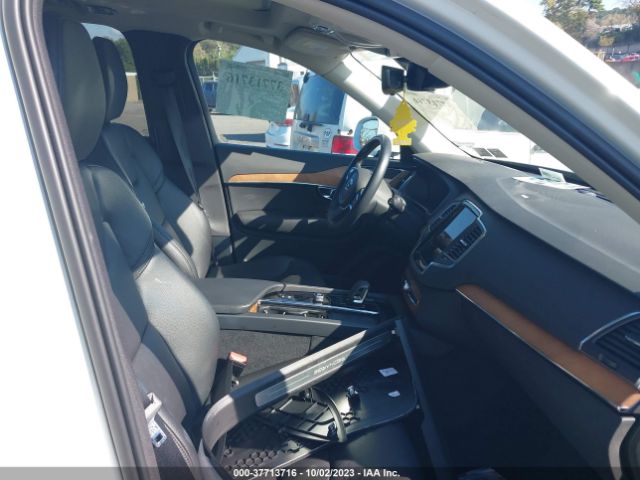 YV4H60CZ8N1847228 Volvo Xc90 Recharge Inscription Expression