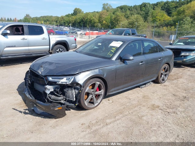 WAUB4AF42JA233657 Audi S4 Premium Plus