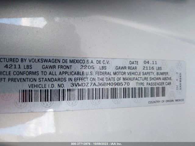 2011 VOLKSWAGEN JETTA SEDAN SE W/CONVENIENCE PZEV VIN: 3VWDZ7AJ6BM098570