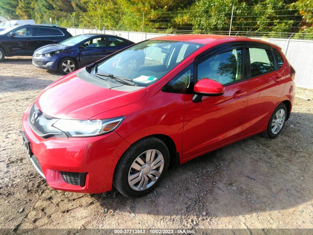Honda FIT LX 2015 3HGGK5H5XFM707197 Image 2