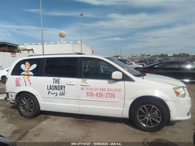 2C4RDGCG6HR700541 Dodge Grand Caravan Sxt