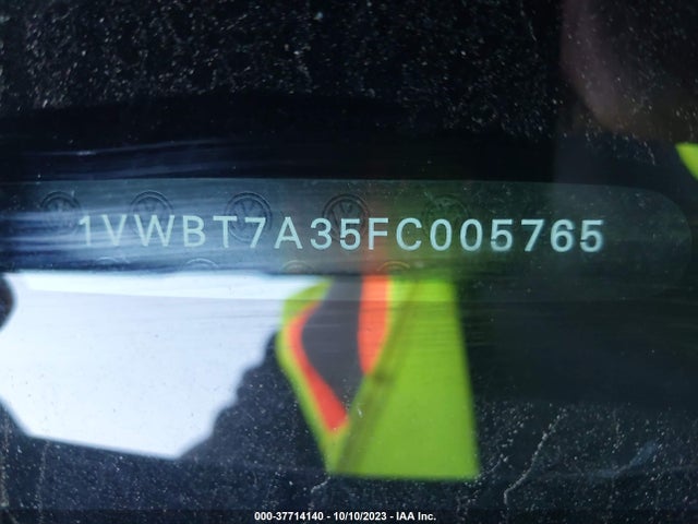 1VWBT7A35FC005765 Volkswagen Passat 1.8t Se
