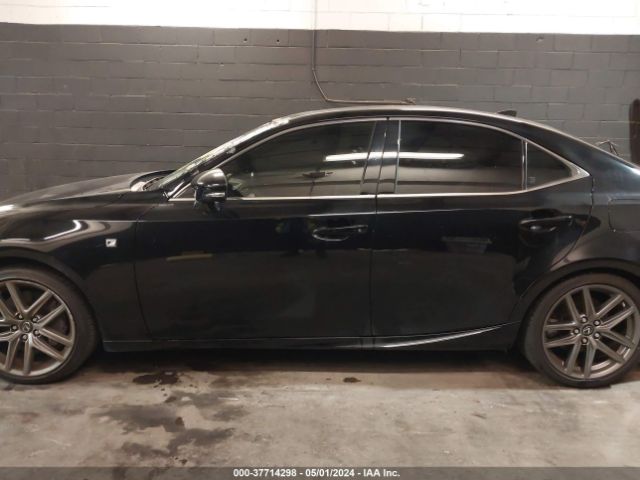 NY76926 Lexus IS 300