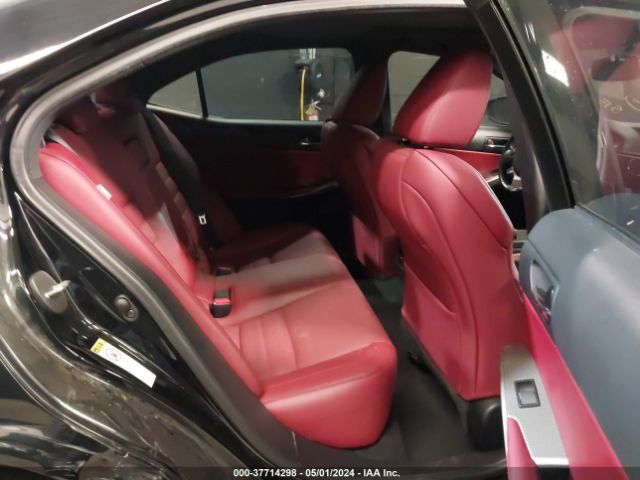 NY76926 Lexus IS 300