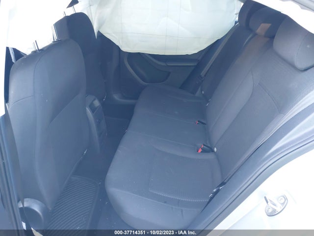 3VW2K7AJ8FM314064 Volkswagen Jetta Sedan 2.0l S