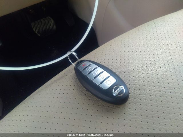 5N1AT2MT6JC813706 Nissan ROGUE SV