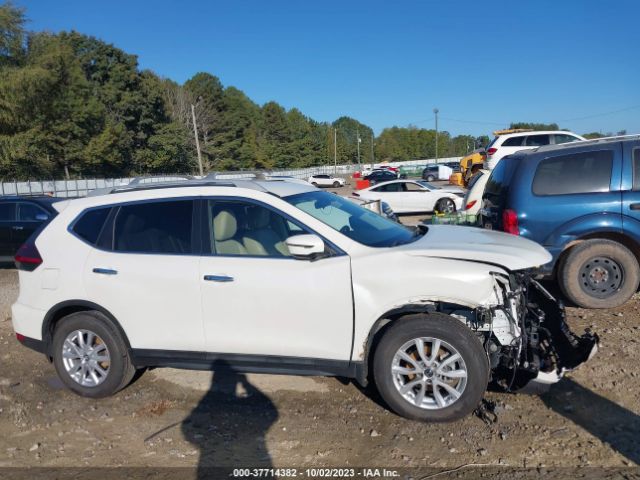 5N1AT2MT6JC813706 Nissan ROGUE SV