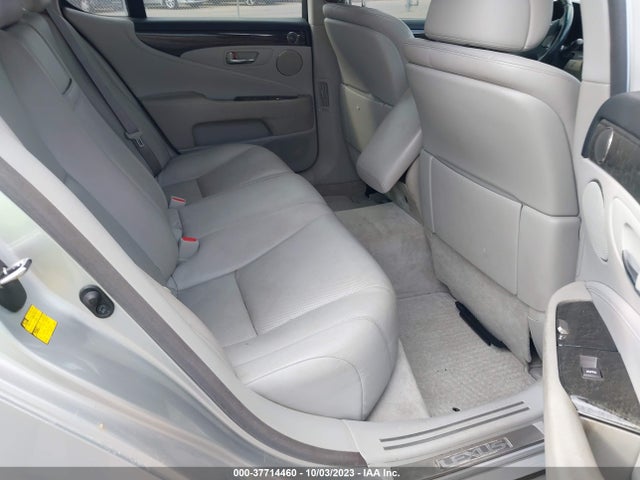 2007 LEXUS LS 460 VIN: JTHBL46F975044268