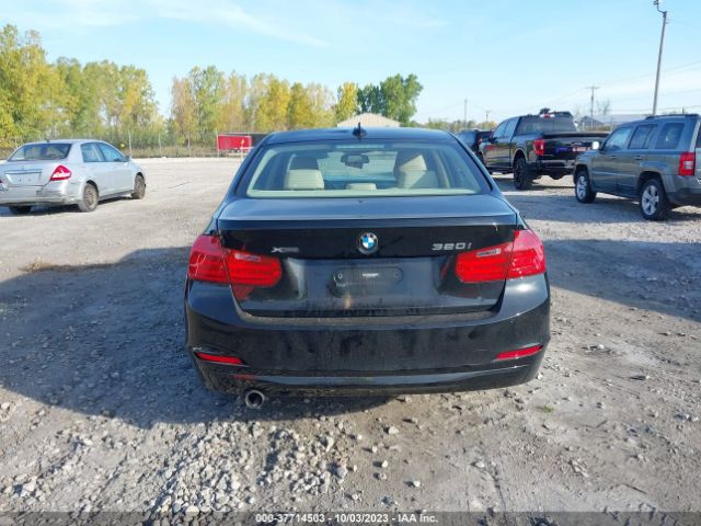 WBA3C3C53EPV90588 BMW 3 Series 320i Xdrive