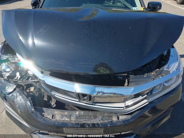 2017 HONDA ACCORD SEDAN EX-L VIN: 1HGCR2F80HA285902