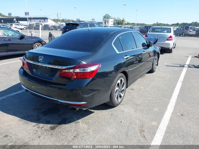 2017 HONDA ACCORD SEDAN EX-L VIN: 1HGCR2F80HA285902