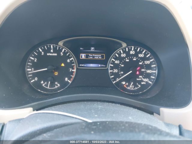 5N1DR2MN2JC618523 Nissan Pathfinder Sv