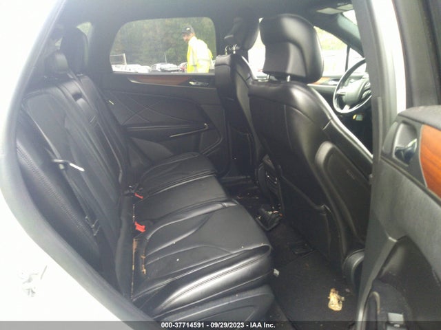 5LMCJ3D99HUL35226 Lincoln Mkc Reserve