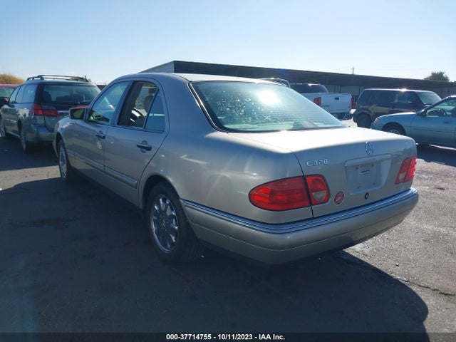 1998 MERCEDES-BENZ E-CLASS VIN: WDBJF65F0WA661354