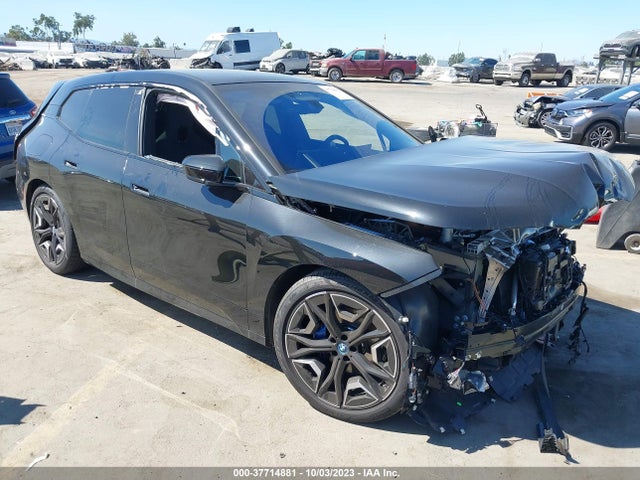 2023 BMW iX, VIN: WB523CF01PCM11680