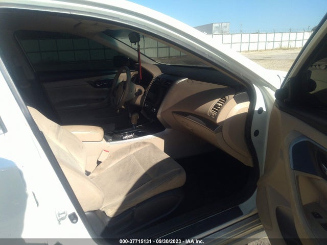 Nissan Altima 2.5 S 2015 1N4AL3APXFC268396 Image 5
